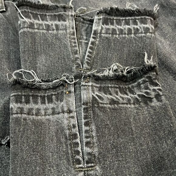 We The Free High Rise Rigid Black Wash Distressed Crop Straight Jeans Sz 26 - Picture 7 of 8